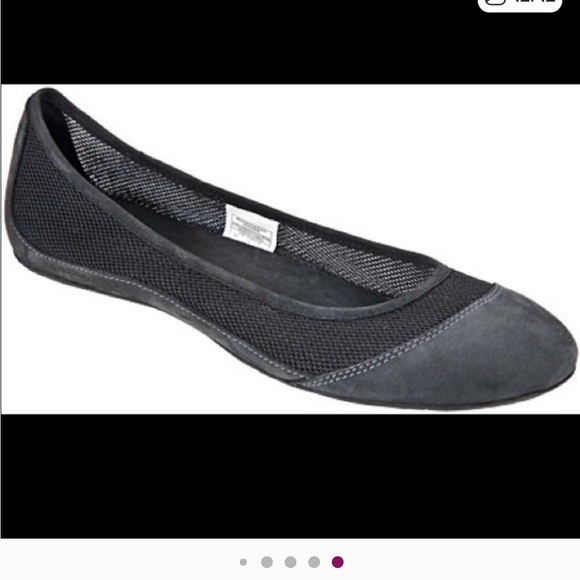 Patagonia Maha Breathe Mesh Leather Black Women's Flats - Picture 13 of 13
